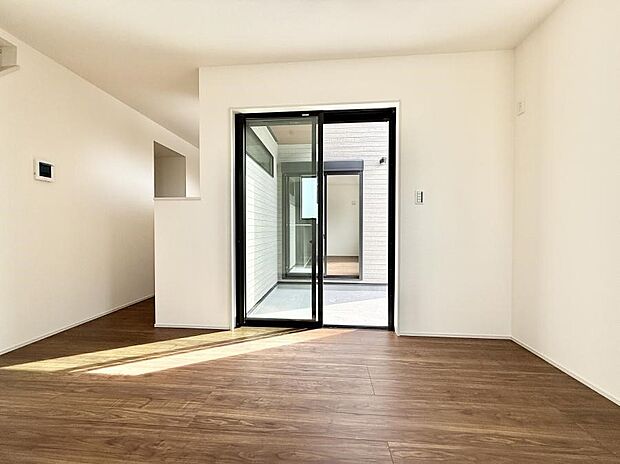 ■陽射しが差し込む暖かいお部屋