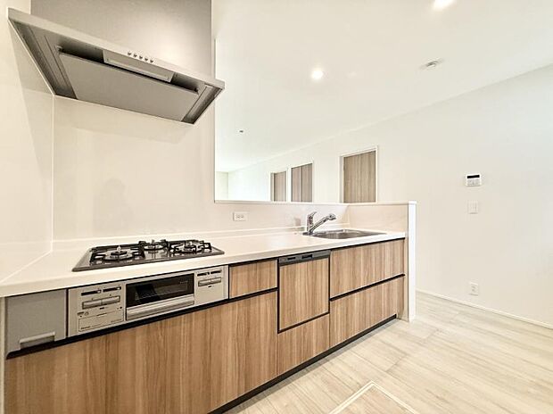 ■家族の絆を深める、温もりのあるキッチン