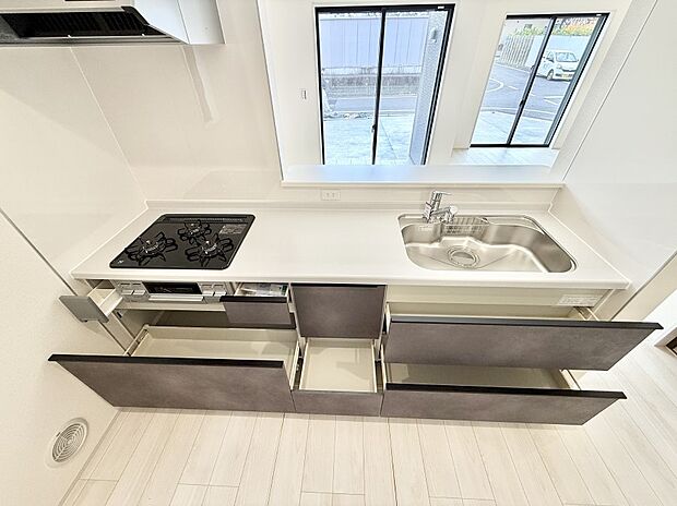 ■家族の絆を深める、温もりのあるキッチン