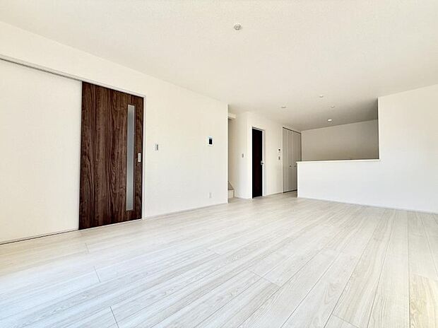 ■心落ち着く場所、ゆったり過ごせるリビング