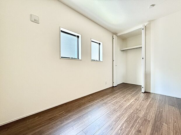 ■落ち着いた色合いのお部屋で穏やかな時間を楽しめます