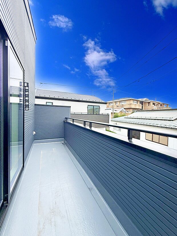 お洗濯物がよく乾く陽当たり良好のバルコニーです！