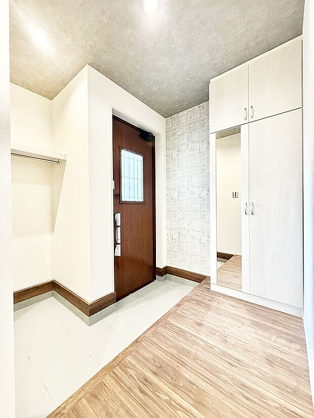 窮屈さを感じさせない広々玄関！