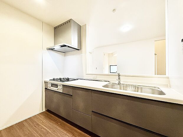 明るさと開放感たっぷりなキッチン!