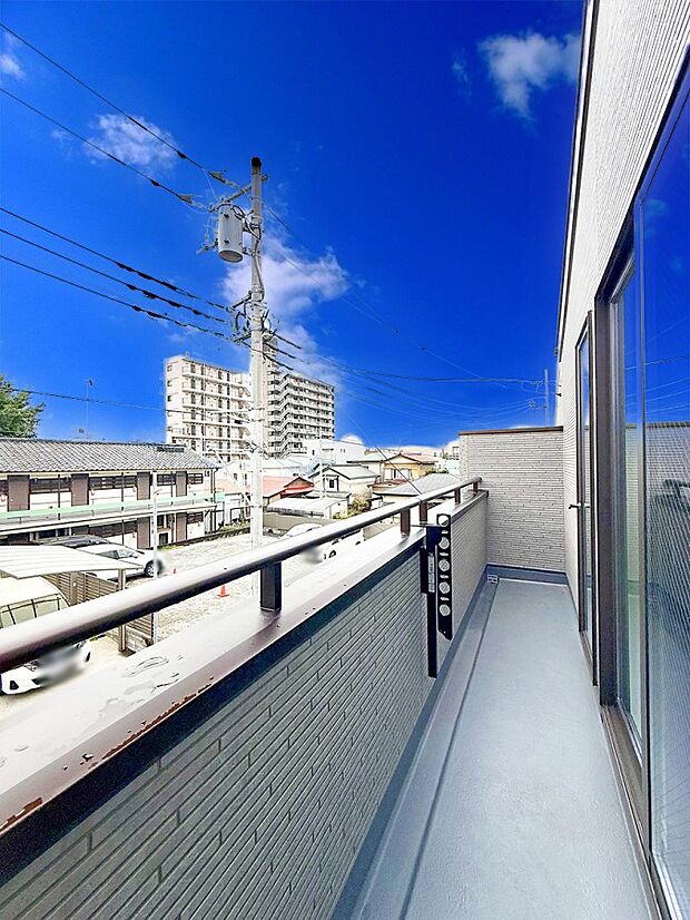 お洗濯物がよく乾く陽当たり良好のバルコニーです！