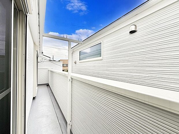 ■ 季節の移ろいを感じられる開放的な空間です