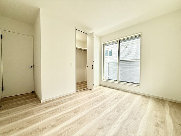 ■落ち着いた色合いのお部屋で穏やかな時間を楽しめます