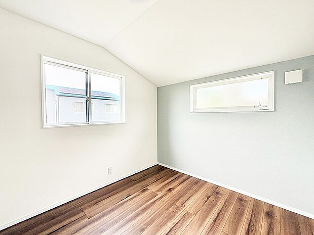 ■落ち着いた色合いのお部屋で穏やかな時間を楽しめます