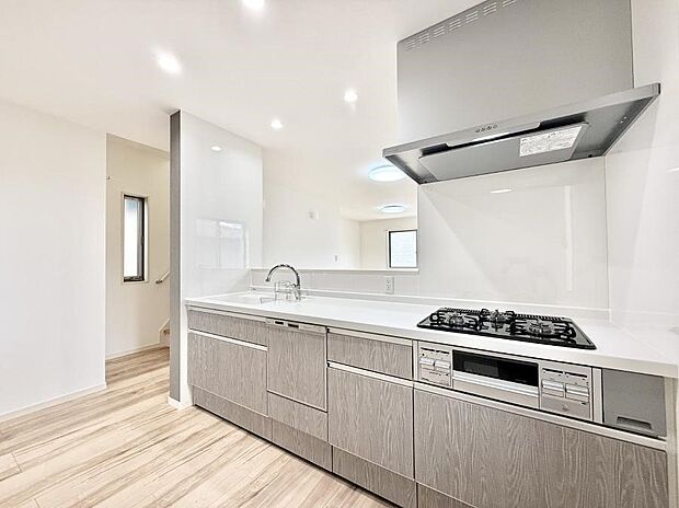 ■シンプルで美しく心地よい時間を生むキッチン空間