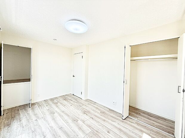 ■落ち着いた雰囲気のお部屋で心が安らぐ空間