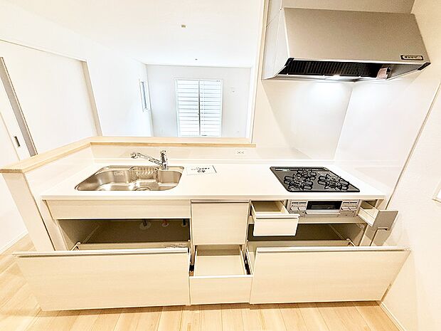 ■美味しい時間が生まれる、笑顔あふれるキッチン