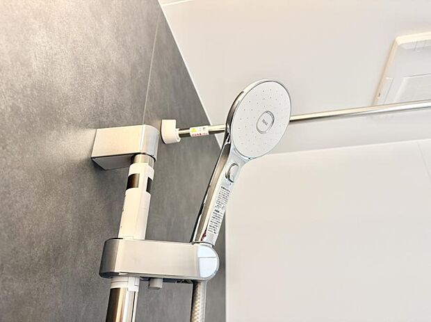 ■手元で簡単に止水できるため、水の無駄遣いを減らすことができます。