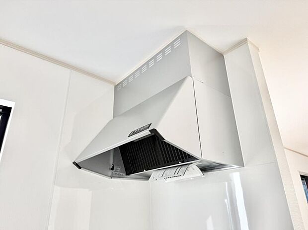 ■調理時の蒸気や匂いが換気扇に誘導され、効率的に排煙ができます。