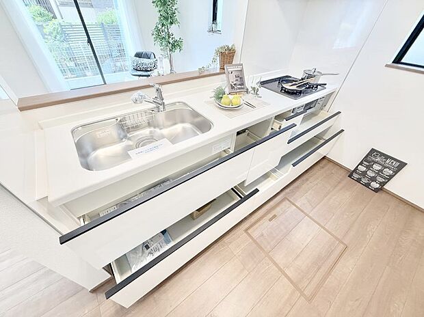 ■家族の絆を深める、温もりのあるキッチン