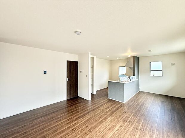 ■くつろぎと笑顔が集まる、心温まるリビング