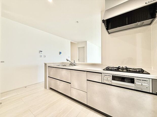 ■シンプルで機能的、毎日使いやすいキッチン