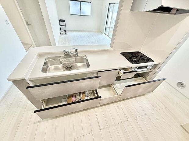 ■家族の絆を深める、温もりのあるキッチン