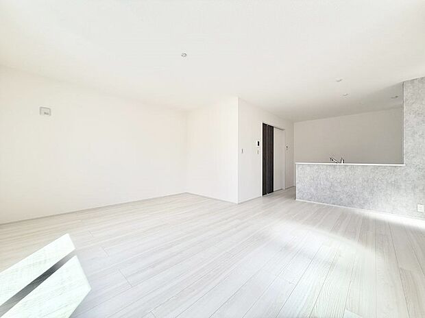 ■くつろぎと笑顔が集まる、心温まるリビング