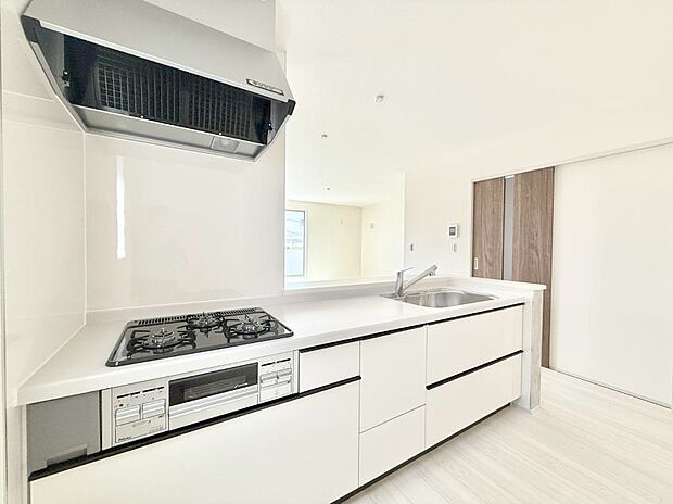 ■家族の絆を深める、温もりのあるキッチン