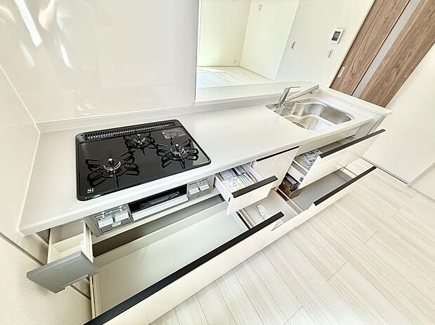 ■料理がもっと楽しくなる、快適なキッチン空間