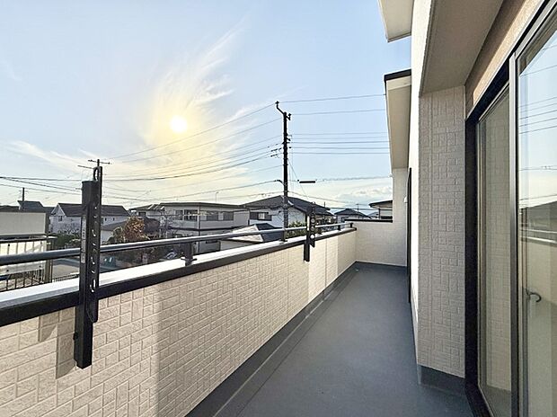 ■ 季節の移ろいを感じられる開放的な空間です