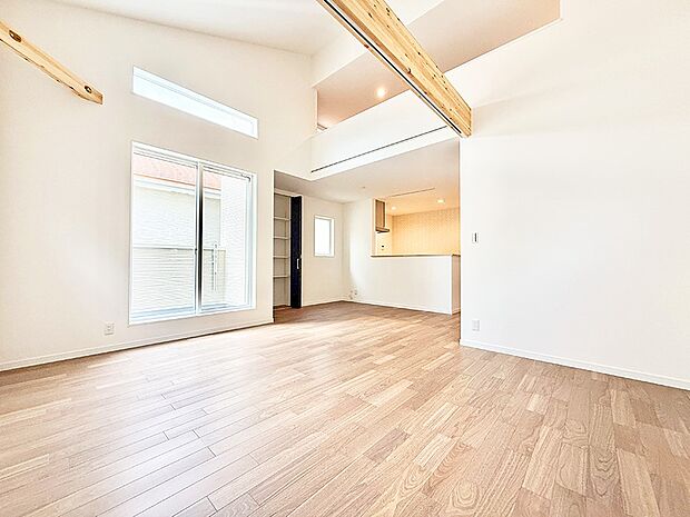 ■くつろぎと笑顔が集まる、心温まるリビング