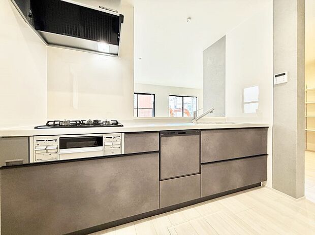 ■広々キッチンでお子さんも一緒にお手伝いできます!