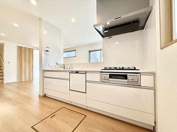 ■家族の会話が弾む、心地よいキッチンスペース