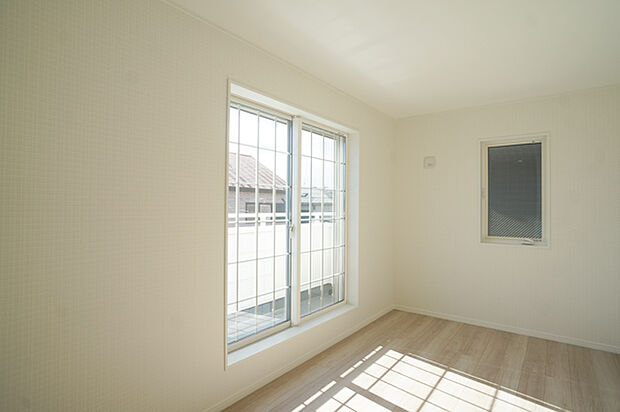 ■落ち着いた雰囲気のお部屋で心が安らぐ空間