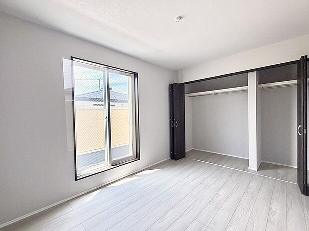 ■落ち着いた色合いのお部屋で穏やかな時間を楽しめます