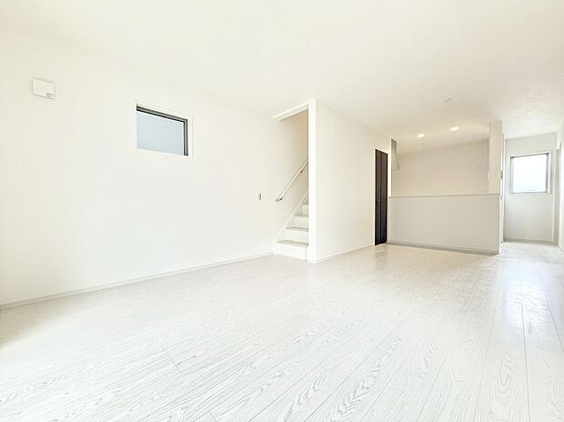 ■くつろぎと笑顔が集まる、心温まるリビング