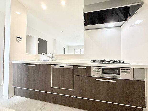 ■家族の絆を深める、温もりのあるキッチン