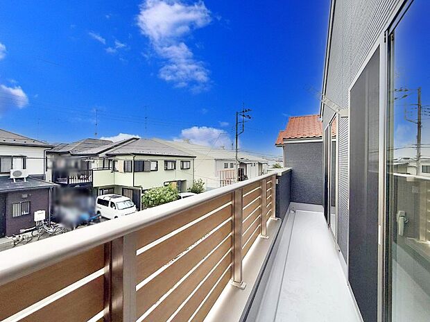 ■ 季節の移ろいを感じられる開放的な空間です