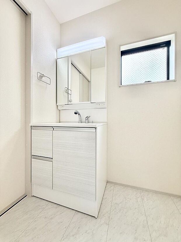 ■朝の準備がスムーズにできる広さです