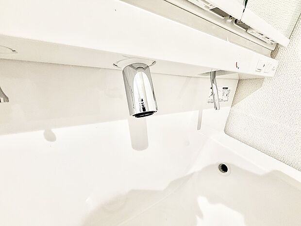 ■手洗いや顔を洗う時も快適に使える便利なシャワー