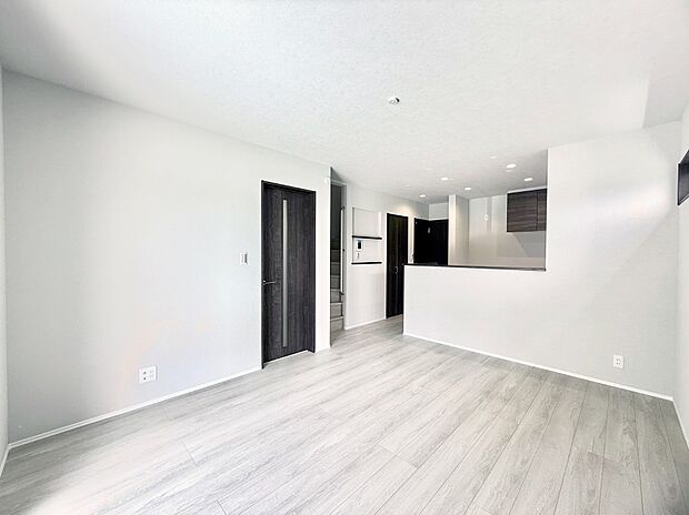 ■くつろぎと笑顔が集まる、心温まるリビング