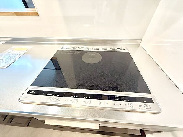 ■お手入れが楽なＩＨクッキングヒーターです♪