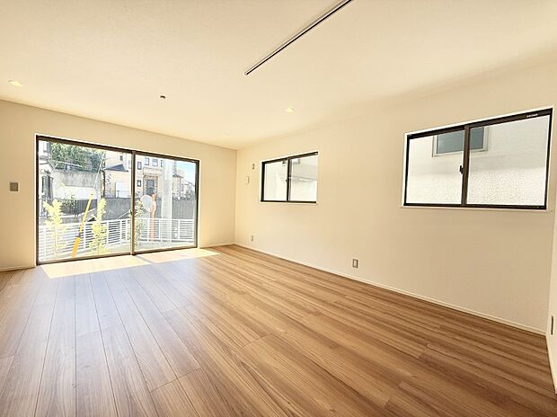 ■くつろぎと笑顔が集まる、心温まるリビング