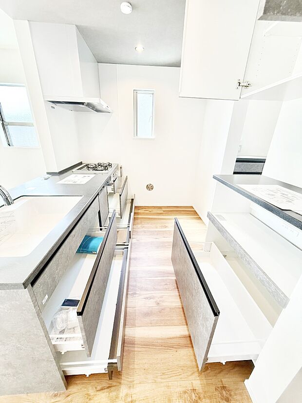 ■料理がもっと楽しくなる、快適なキッチン空間