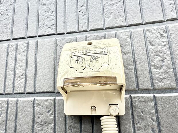 ■屋外に電源コンセントがあれば、高圧洗浄機で窓や外壁を掃除するなど便利です。