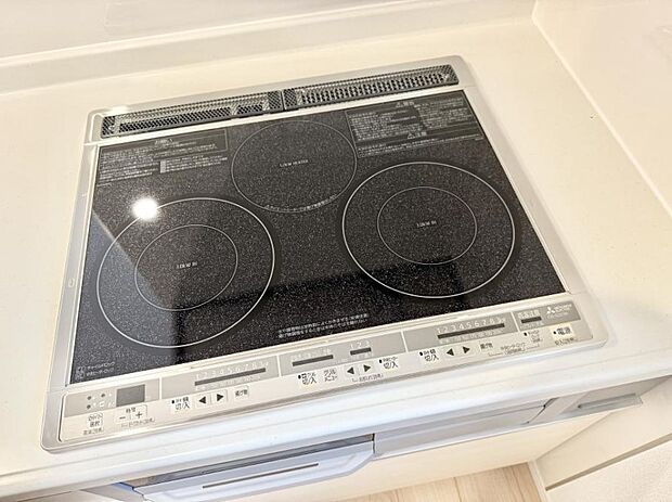 ■お手入れが楽なIHクッキングヒーターです♪