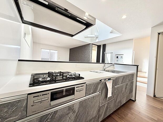 ■美味しい時間が生まれる、笑顔あふれるキッチン