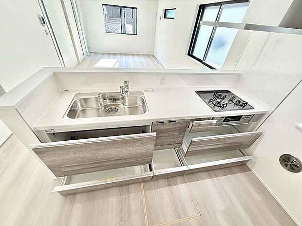 ■美味しい時間が生まれる、笑顔あふれるキッチン