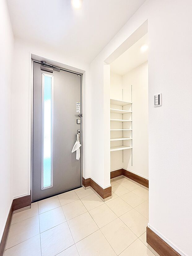 ■ ここから始まる一日、すっきり整った玄関