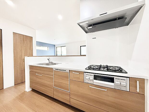 ■家族の絆を深める、温もりのあるキッチン