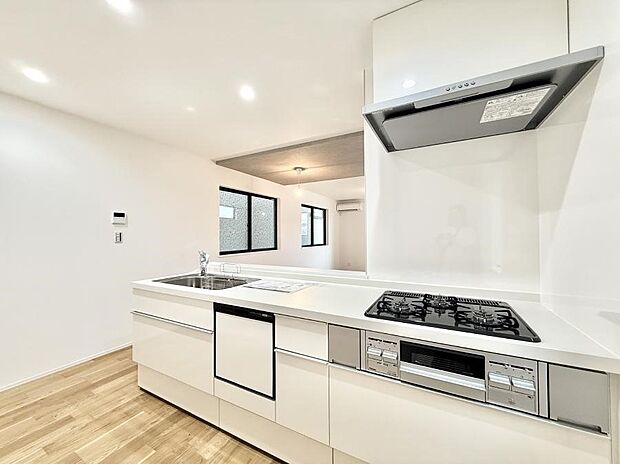 ■美味しい時間が生まれる、笑顔あふれるキッチン