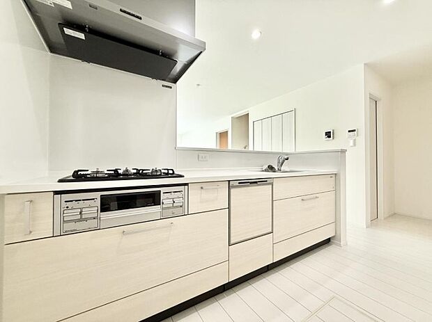 ■シンプルで美しく心地よい時間を生むキッチン空間