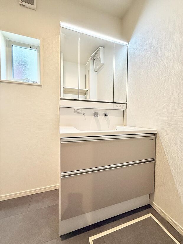 ■朝の準備がスムーズにできる広さです