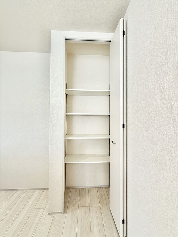 ■プラスαの収納スペース  