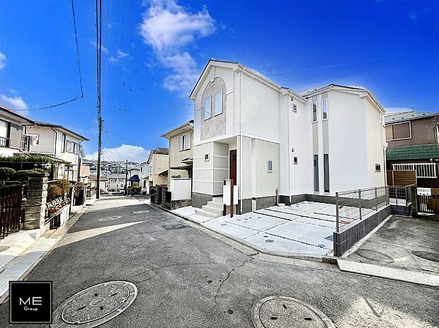 前面道路広々  